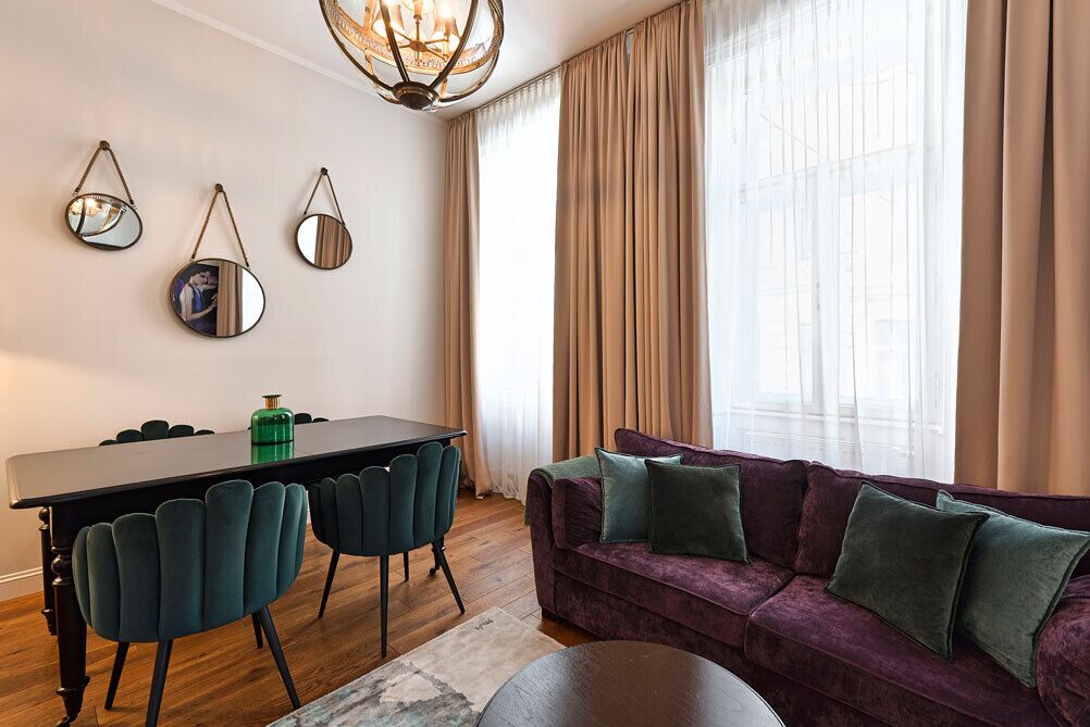 Exclusive Apartment | Living area | 40-inch flat-screen TV with cable channels, TV