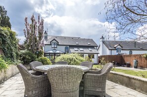 Exterior - French Fields - 4 Bedroom - St Florence (Tenby)