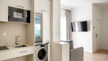 Apartment, 1 Bedroom, Terrace | Private kitchen | Fridge, microwave, stovetop, dishwasher