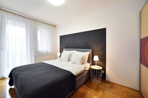 Basic-Apartment | 2 Schlafzimmer, Verdunkelungsvorhänge, Bügeleisen/Bügelbrett