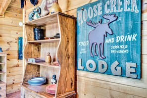 Interior - Moonshine Ridge- 5.5 Miles to Smokies! (Gatlinburg)