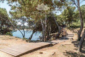 Property grounds - Paulina: Holiday home in beautiful neightborhood (L'Escala)