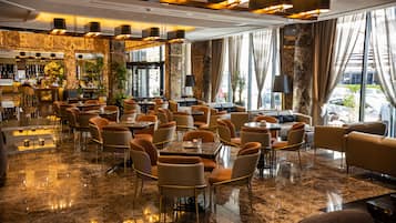 Bar (en la propiedad)