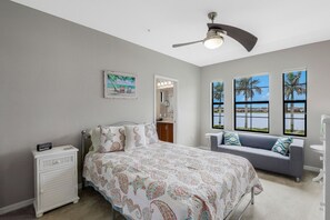 3 bedrooms, iron/ironing board, WiFi, bed sheets - Beachy Condo in Artesia | Pool, Gym & Pickleball (Naples)