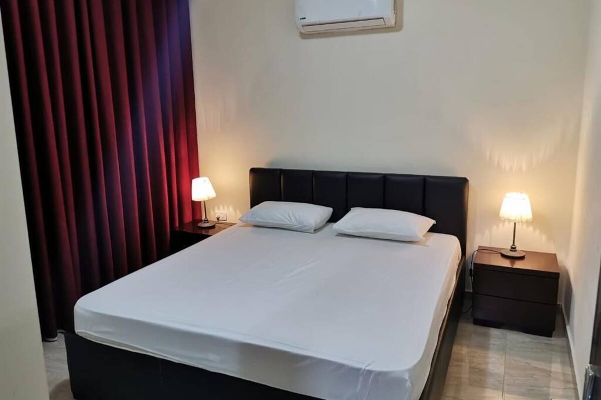 1 bedroom, desk, laptop workspace, blackout drapes