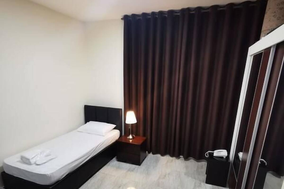 1 bedroom, desk, laptop workspace, blackout drapes