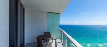 Amazing Apartments at Lyfe Resort and Residences