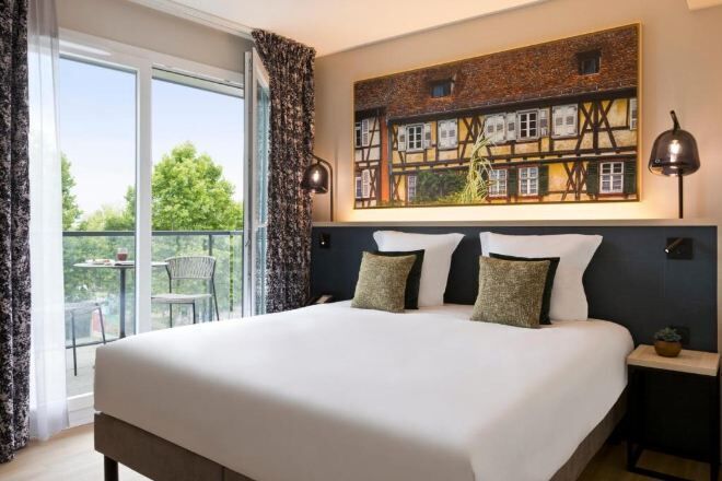 Hypo-allergenic bedding, in-room safe, individually decorated