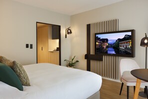 Hypo-allergenic bedding, in-room safe, individually decorated - Citadines Eurometropole Strasbourg (Oberhausbergen)