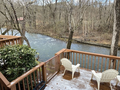 Gray's Place on Cosby Creek - 2 Bedrooms, 2 Baths, Sleeps 6 Home by RedAwning