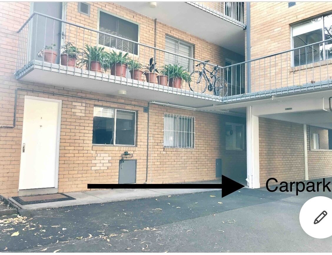 D101 Charming apartment in North Melbourne — image 17