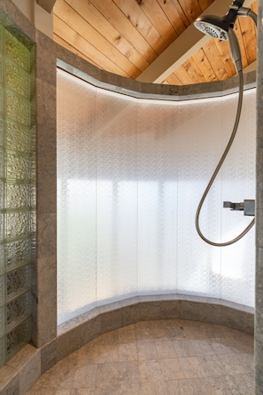 Shower, towels