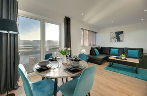 Appartement Confort, 2 chambres | 2 chambres, literie de qualité, décor unique, ameublement unique