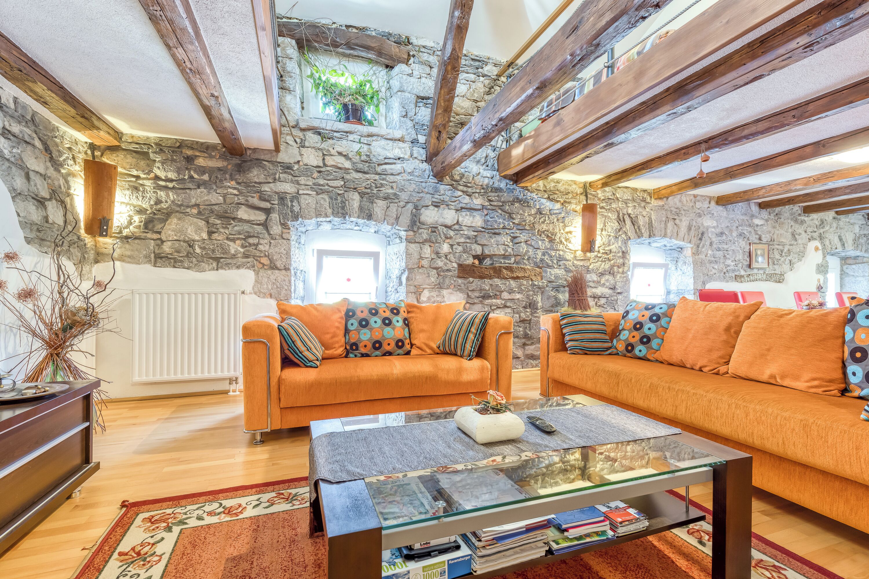 Family House, Multiple Bedrooms, 2 Bathrooms, Mountainside (Countryside House Gal) | Living area | 21-inch flat-screen TV with digital channels, TV, stereo