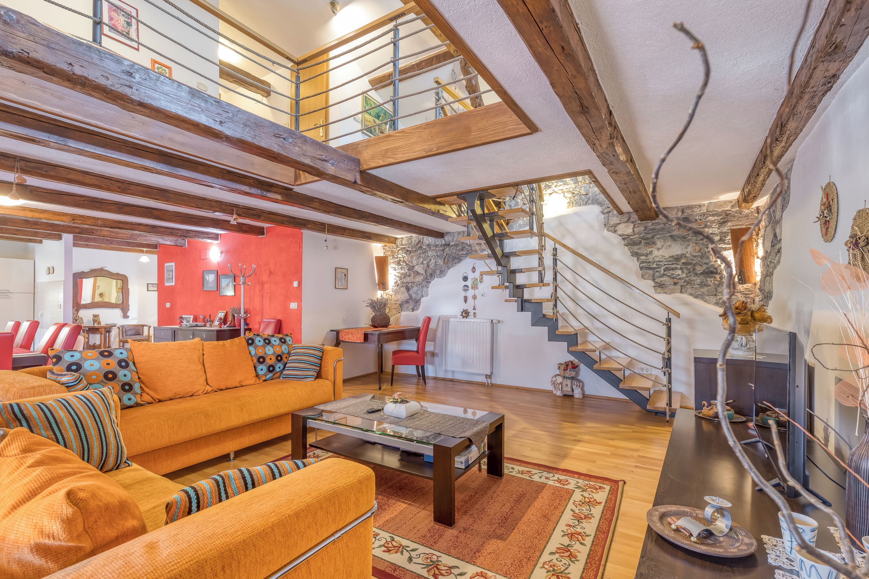 Family House, Multiple Bedrooms, 2 Bathrooms, Mountainside (Countryside House Gal) | Living area | 21-inch flat-screen TV with digital channels, TV, stereo