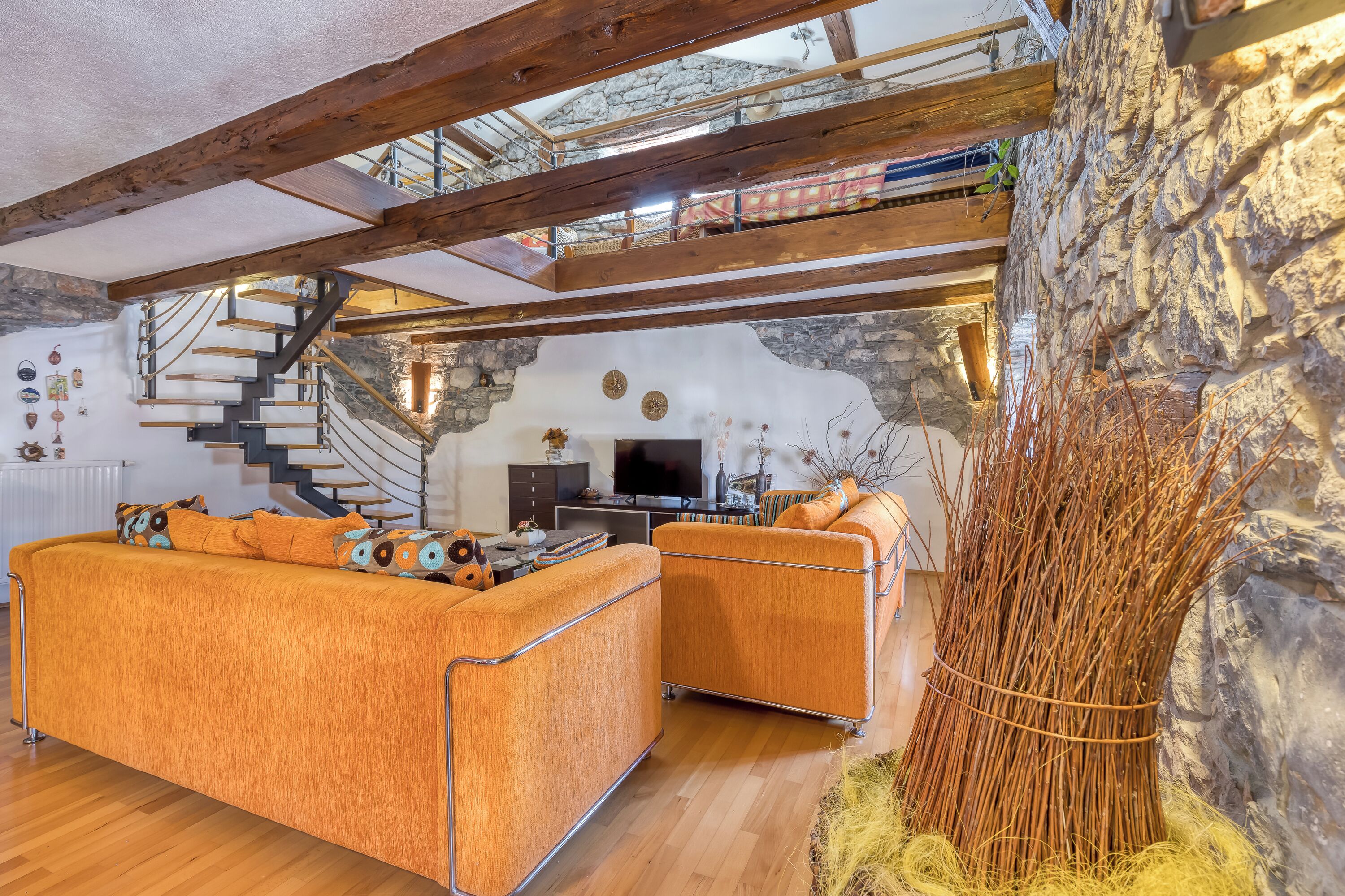 Family House, Multiple Bedrooms, 2 Bathrooms, Mountainside (Countryside House Gal) | Bathroom | Shower, hair dryer, bidet, towels