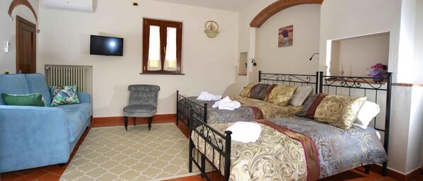 1 camera, culla da viaggio, Wi-Fi gratuito, lenzuola