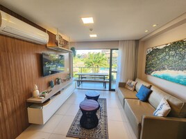 Comfort Apartment | Living area | Flat-screen TV
