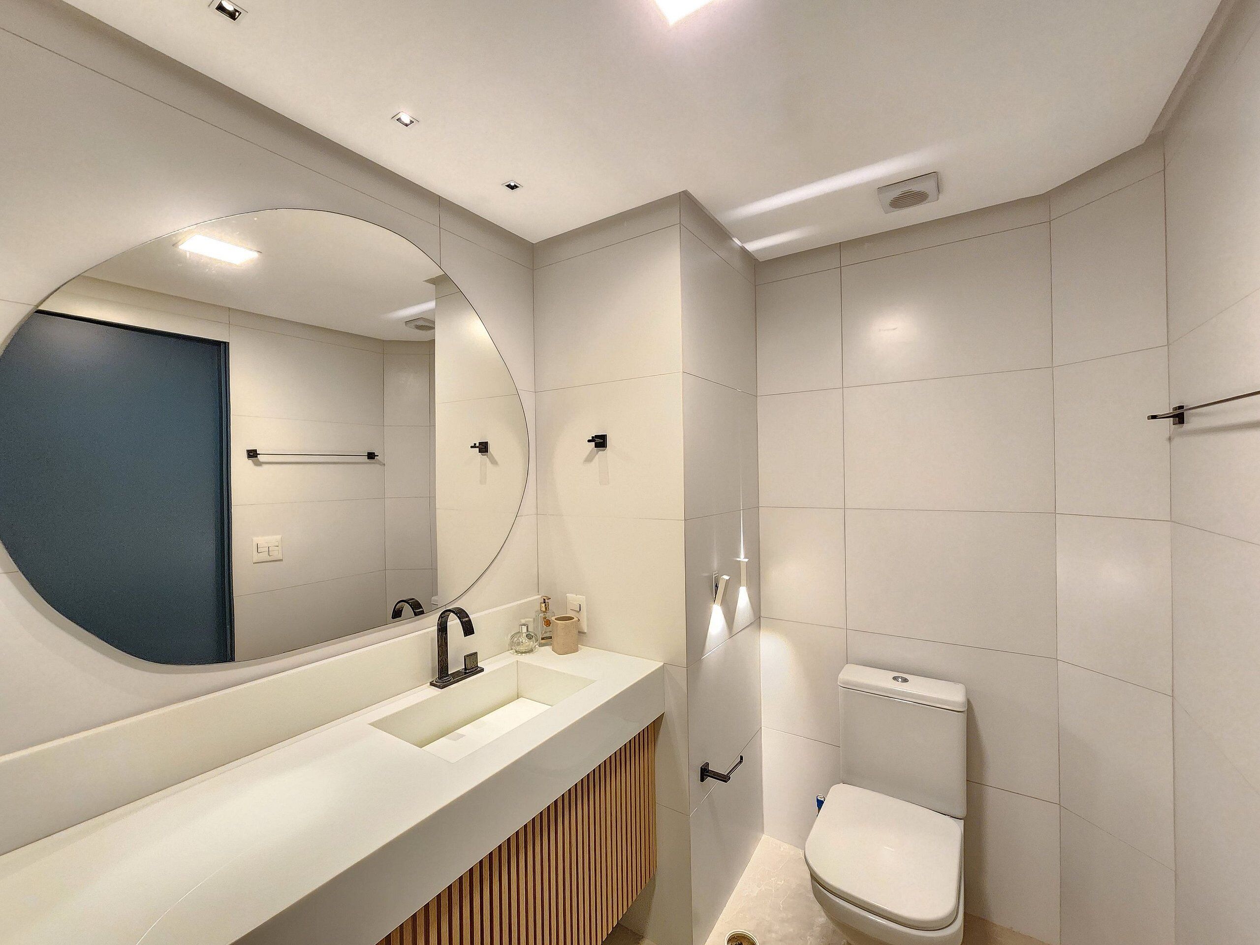 Studio | Bathroom | Shower