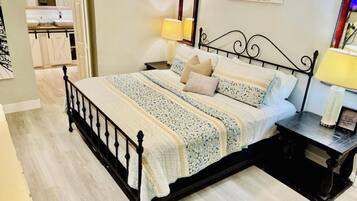 3 soverom, strykejern/-brett, wi-fi (inkludert) og sengetøy