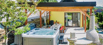 Ladybug House With Whirlpool 飯店