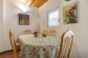 Dining - Ladybug House With Whirlpool (Moravske Toplice)