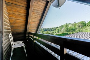 Family Chalet, Multiple Bedrooms, Mountainside (Ladybug House With Whirlpool) | Property grounds - Ladybug House With Whirlpool (Moravske Toplice)