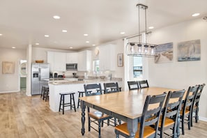 Dining - Steps to Beach | Pet Friendly | Community Pools and Pier (Gulf Shores)