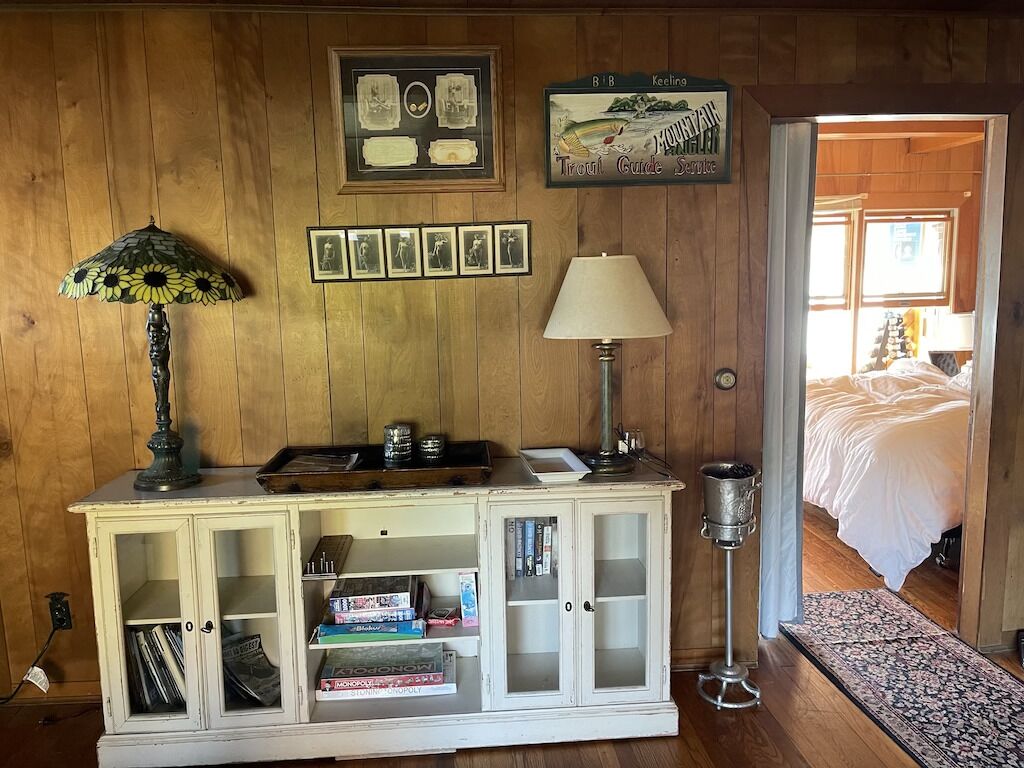 Private Island - Directly on Largest Fresh Water Reservoir in Mass.