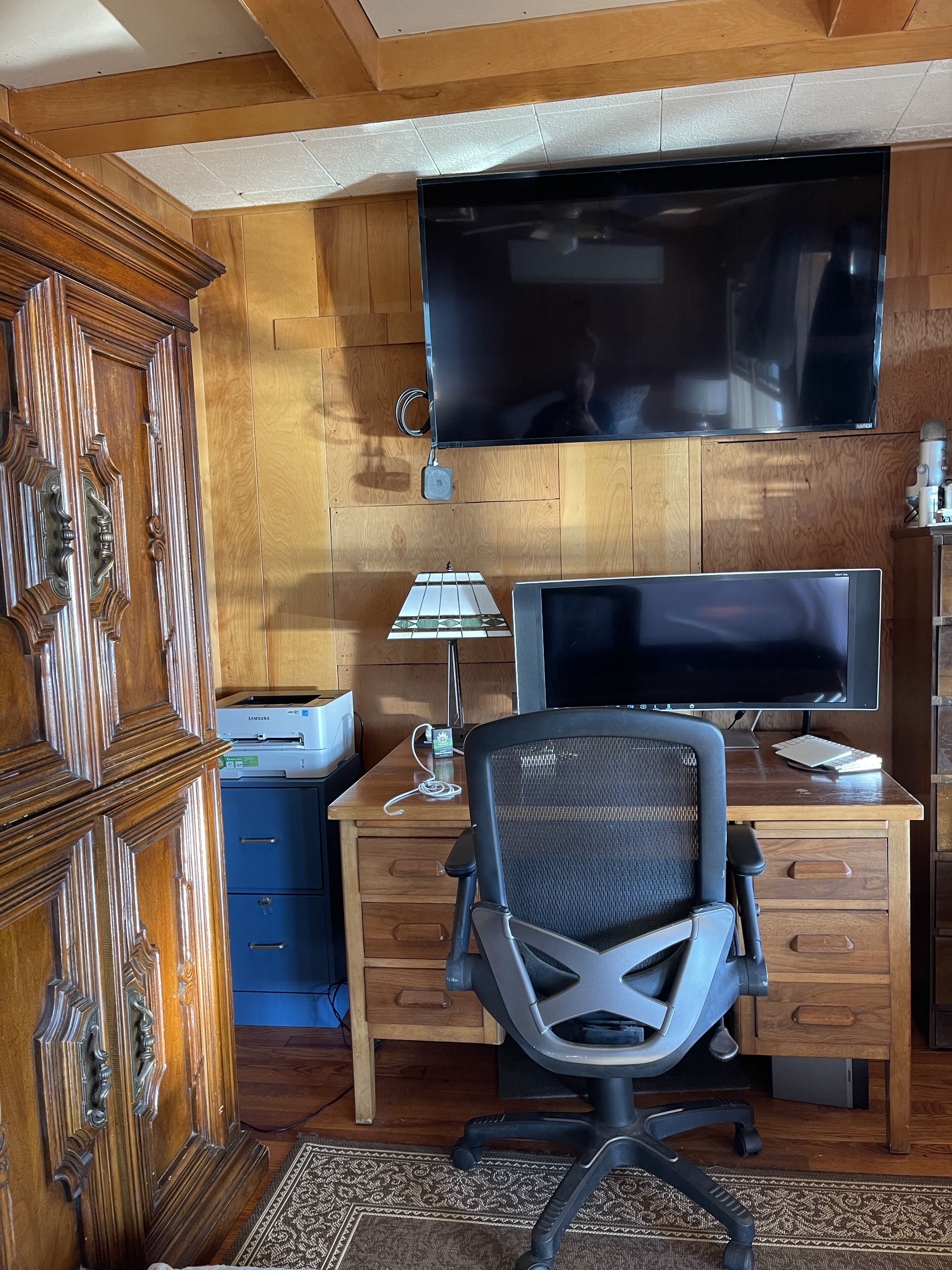 Private Island - Directly on Largest Fresh Water Reservoir in Mass.