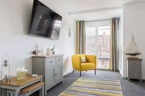 Unclassified image, 4 of 34, button