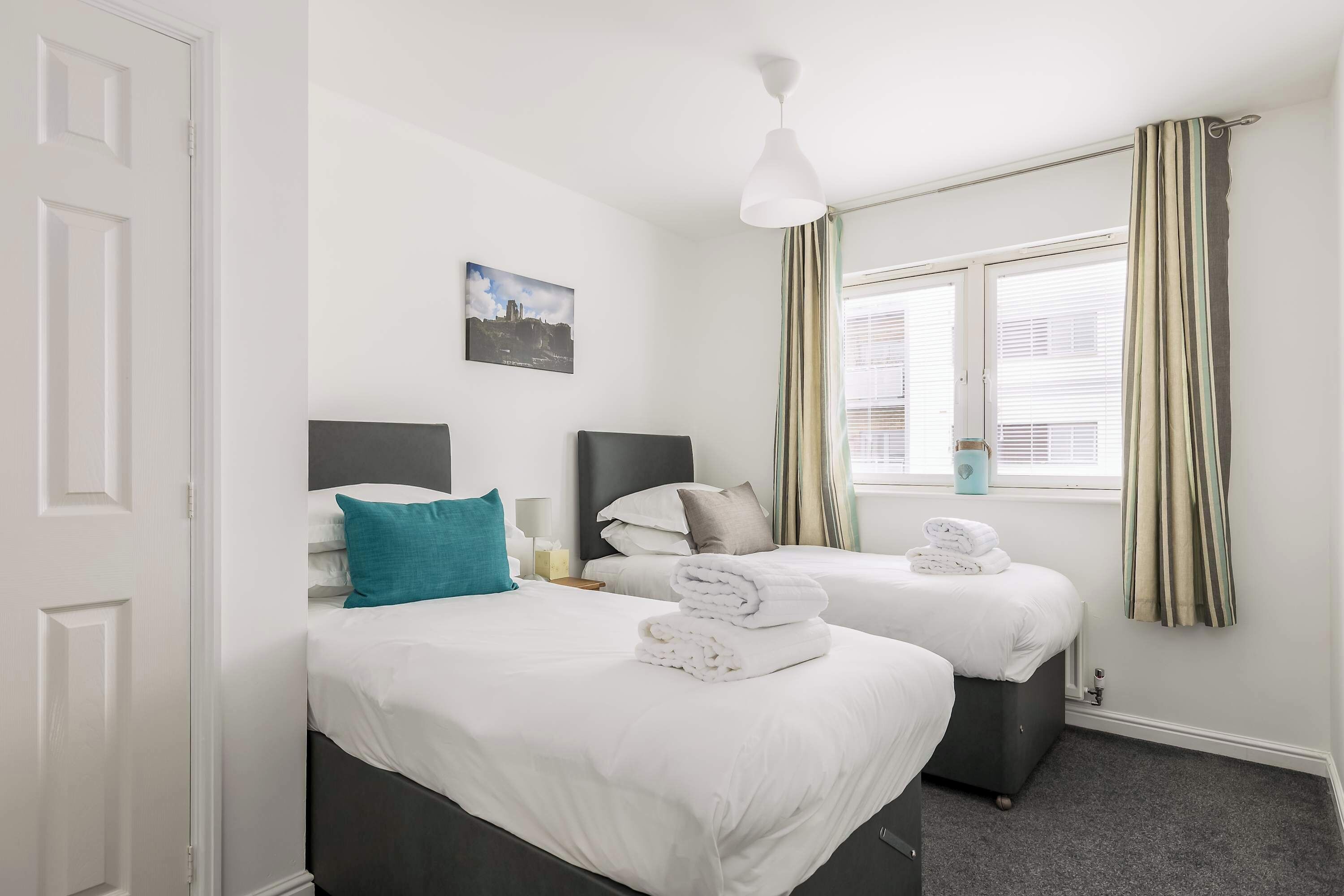 3 bedrooms, WiFi, bed sheets