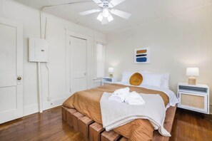 2 quartos, ferros/tábuas de passar roupa, Wi-Fi, roupa de cama