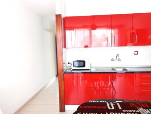 Fridge, microwave, coffee/tea maker, toaster - Viña del Mar, ocean view (Costa Adeje)