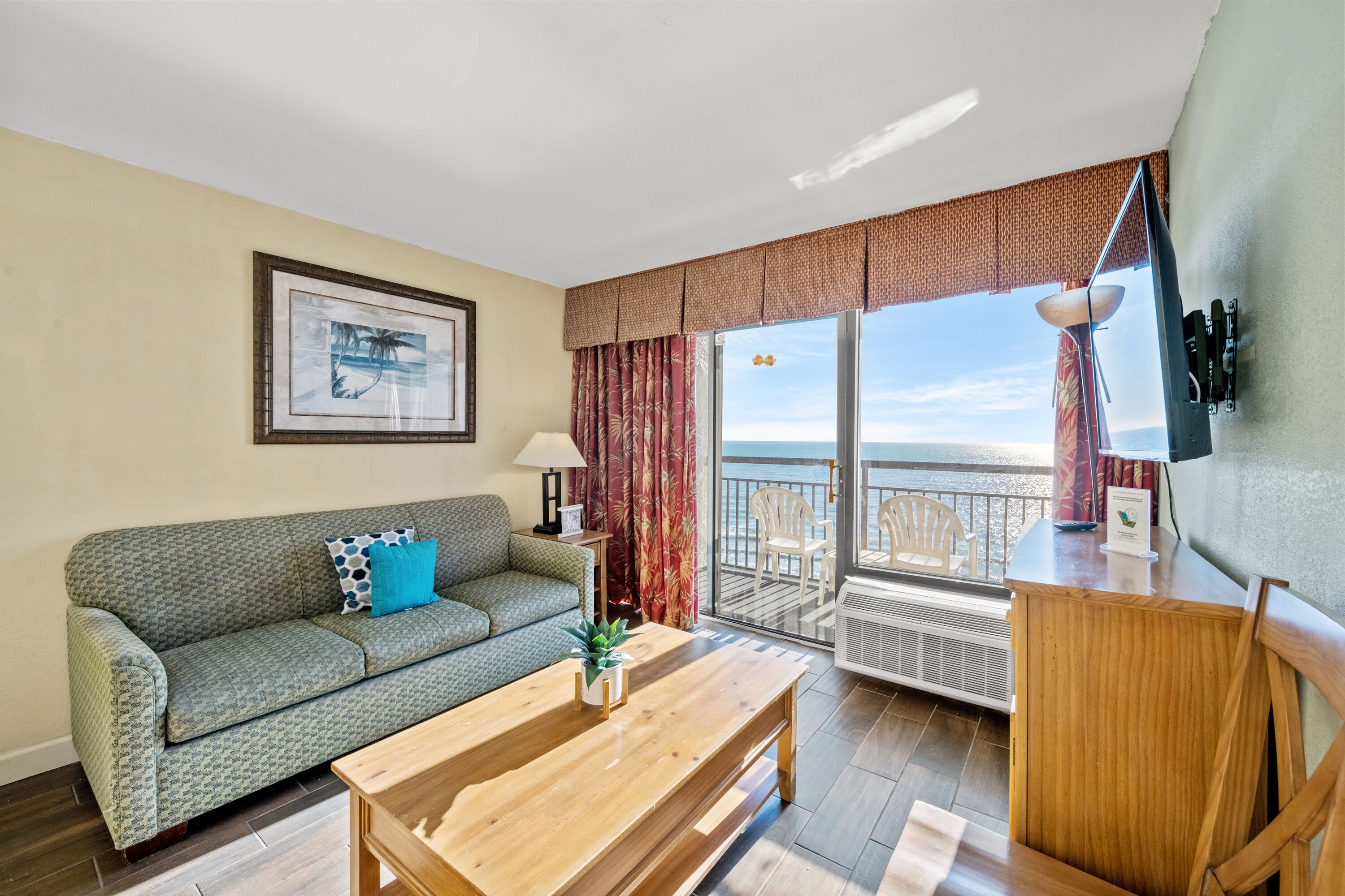 Monterey Bay 1135 - Direct Ocean Front King Bed Condo - Pools, Lazy River, and Water Park
