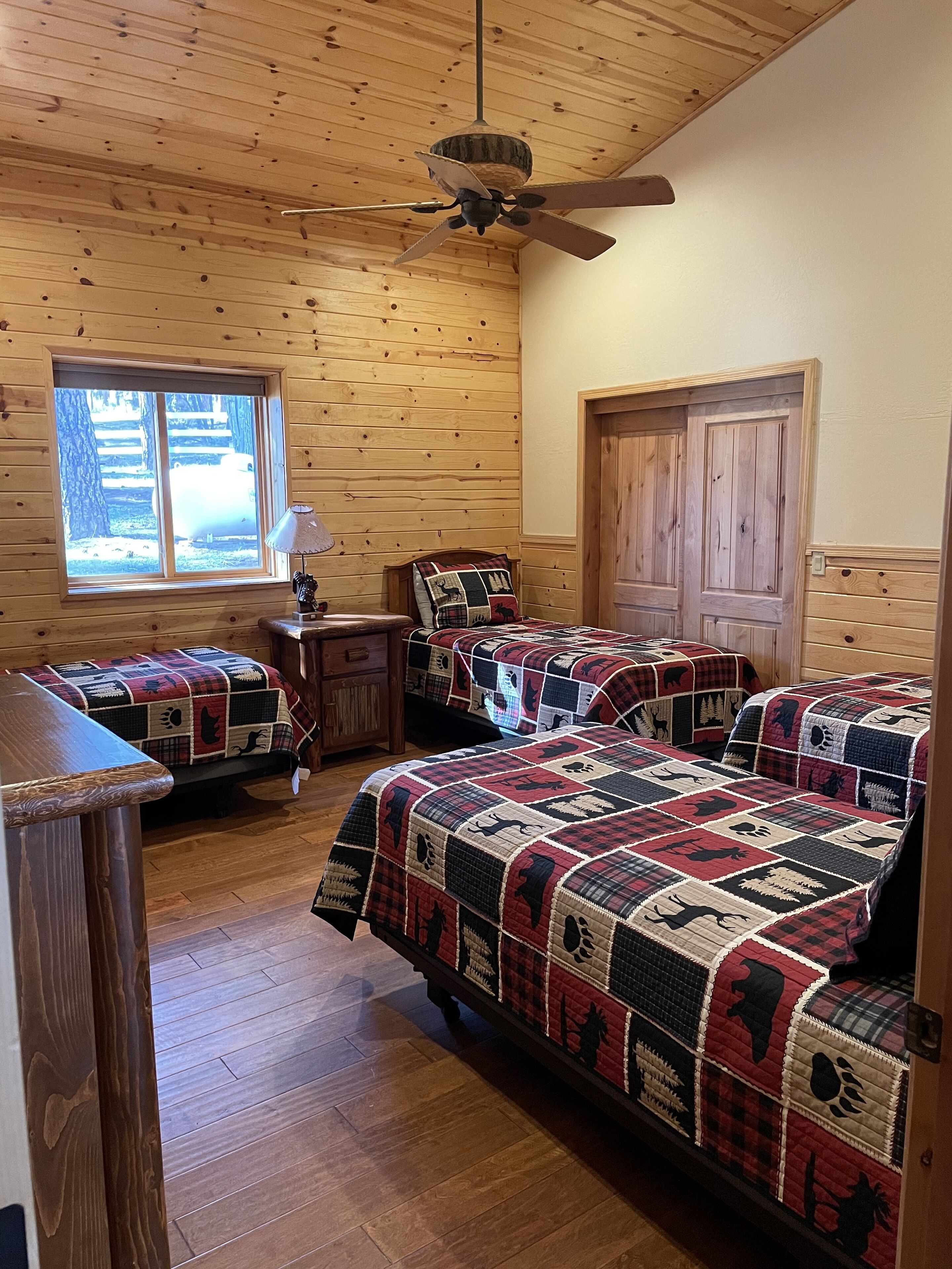 Colcord Cabin on 3 acres
