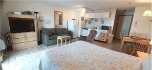 TV - Steps from Wells Beach, Bellevue by the Sea is perfect for your Maine vacation (Wells)