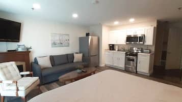 1 bedroom, internet, bed sheets