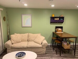 TV - Steps from Wells Beach, Bellevue by the Sea is perfect for your Maine vacation (Wells)