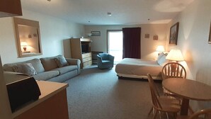 TV - Steps from Wells Beach, Bellevue by the Sea is perfect for your Maine vacation (Wells)
