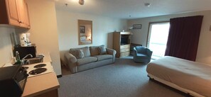 1 soverom, internettilgang og sengetøy