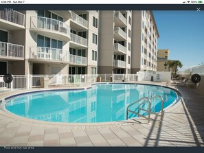 Outdoor pool, a heated pool - Ready to book! ,  Ground floor 3 bed, 3 bath. Resrvd parkng & FREE beach service (Fort Walton Beach)