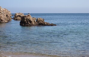 Plage à proximité, chaise longue