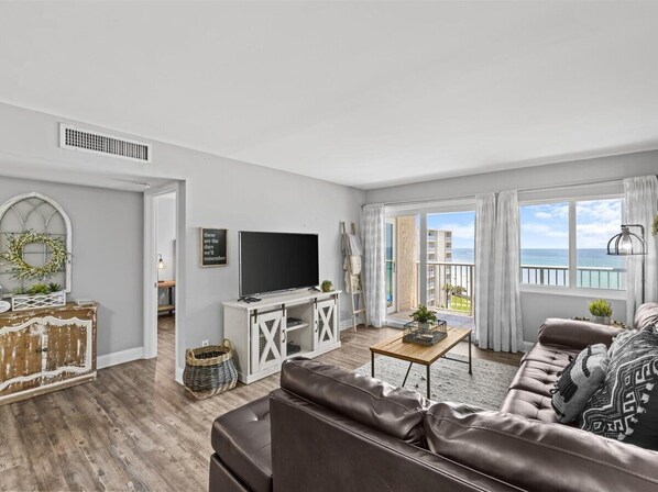 Fernseher, DVD-Player, Videothek