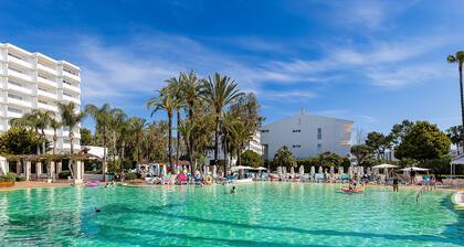 Seafront apartment in Alcudia beach