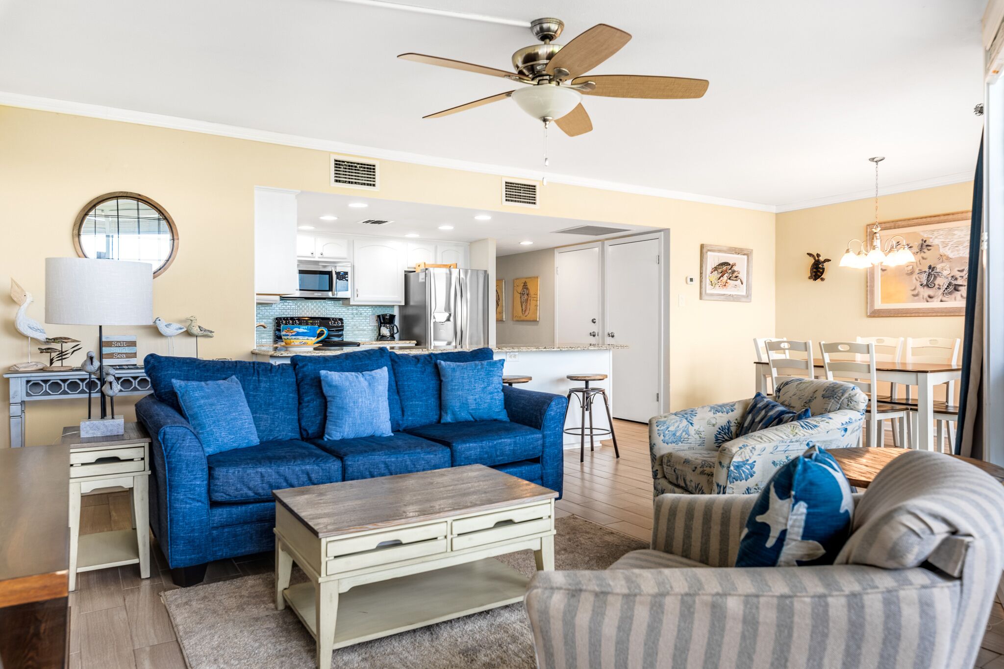 Sea Gull #103: Beachfront 2 Bedroom 2 Bathroom With Spectacular Views and 24 Hour Management