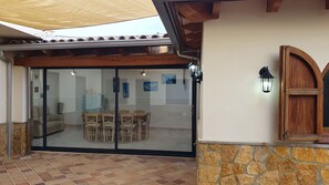 Outdoor dining - Apartment just 150 m from the Alcudia beach (Puerto de Alcudia)
