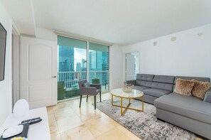 TV, fireplace, Netflix, streaming services