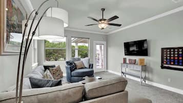 Smart TV, fireplace, offices
