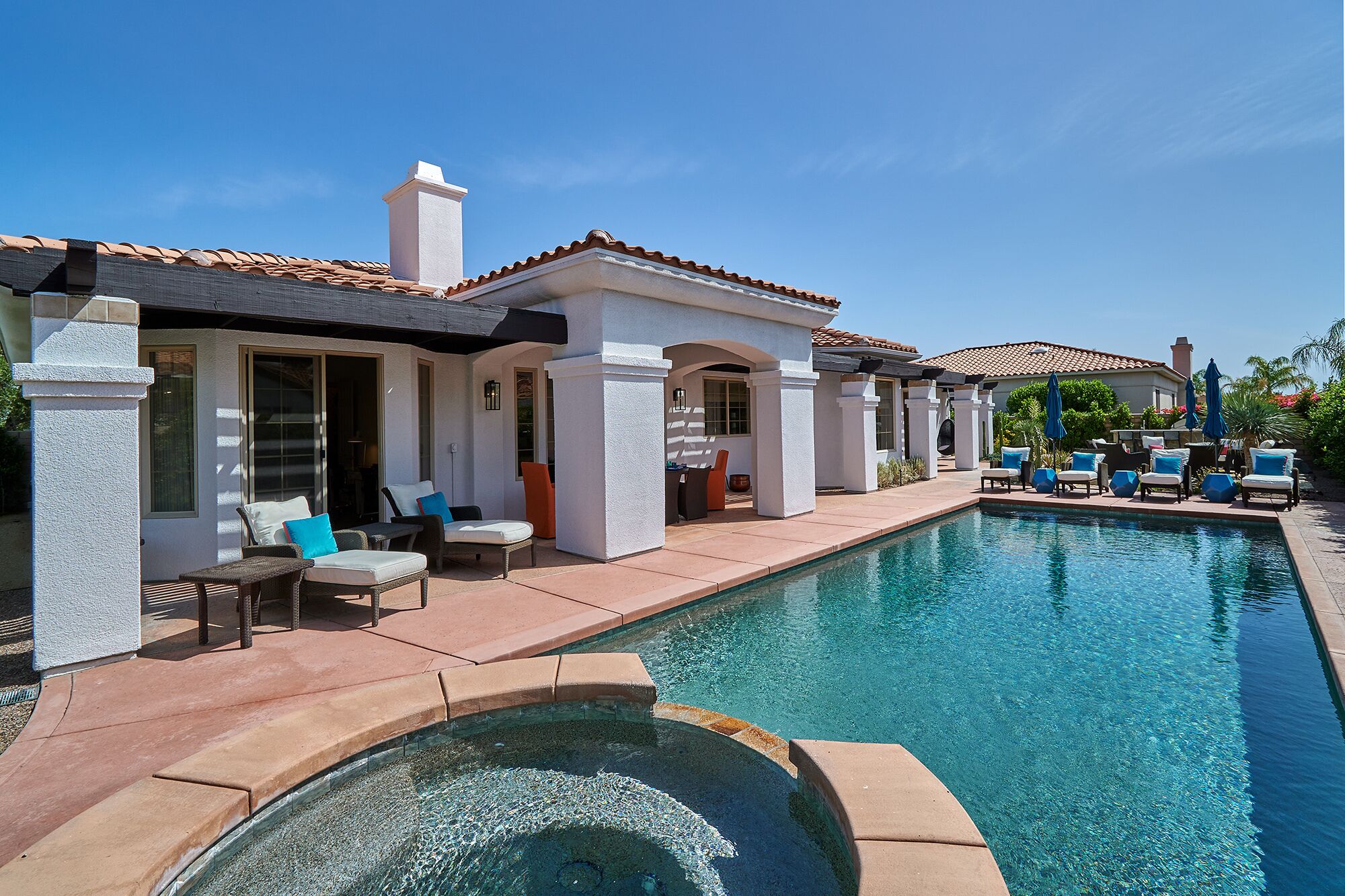 Palm Springs Blue Paradise